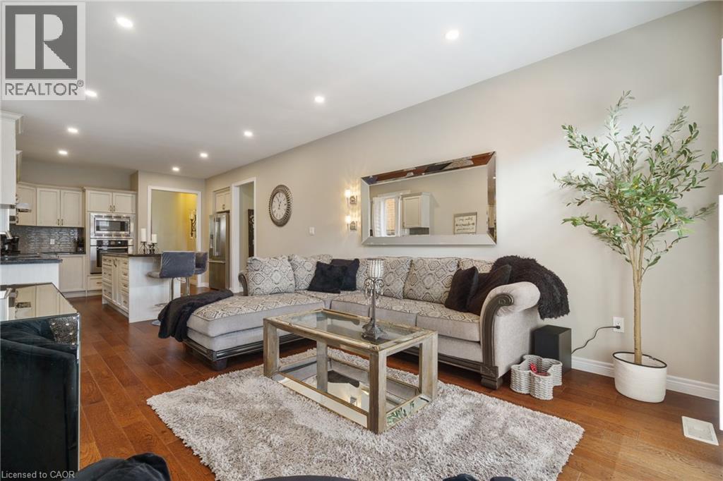 21 Shade Forest Trail, Hamilton, Ontario  L9B 0E5 - Photo 16 - 40778902