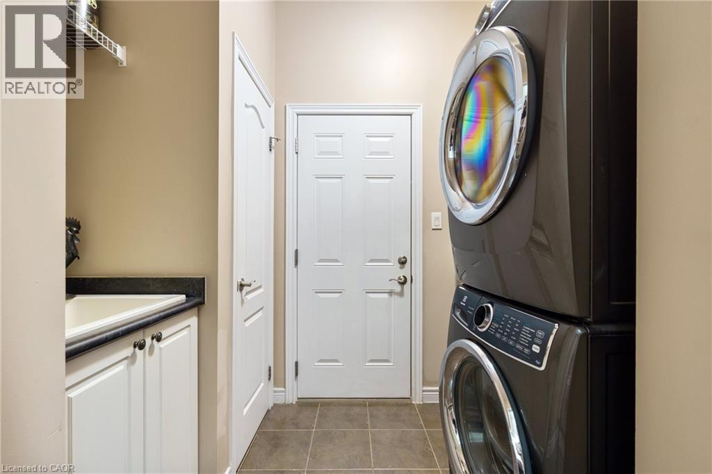 21 Shade Forest Trail, Hamilton, Ontario  L9B 0E5 - Photo 27 - 40778902