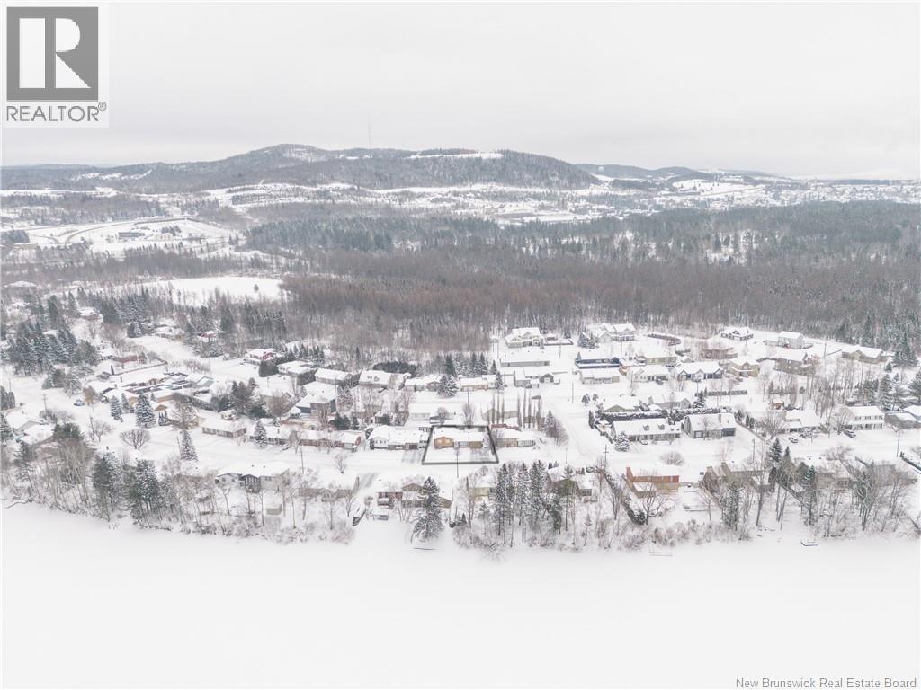 76 Leblond Street, Edmundston, New Brunswick  E3V 4L2 - Photo 4 - NB132124