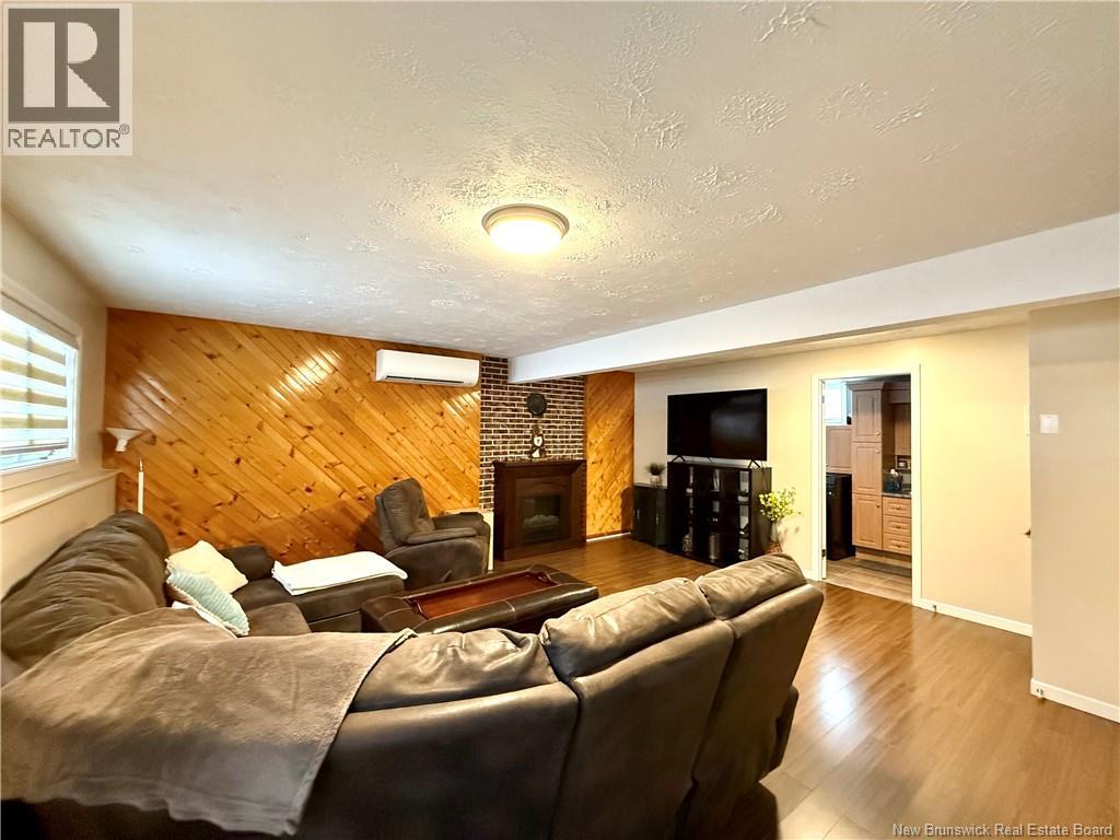 76 Leblond Street, Edmundston, New Brunswick  E3V 4L2 - Photo 31 - NB132124