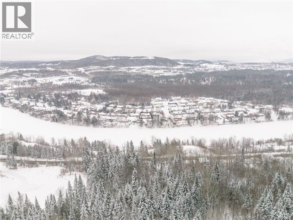 76 Leblond Street, Edmundston, New Brunswick  E3V 4L2 - Photo 5 - NB132124