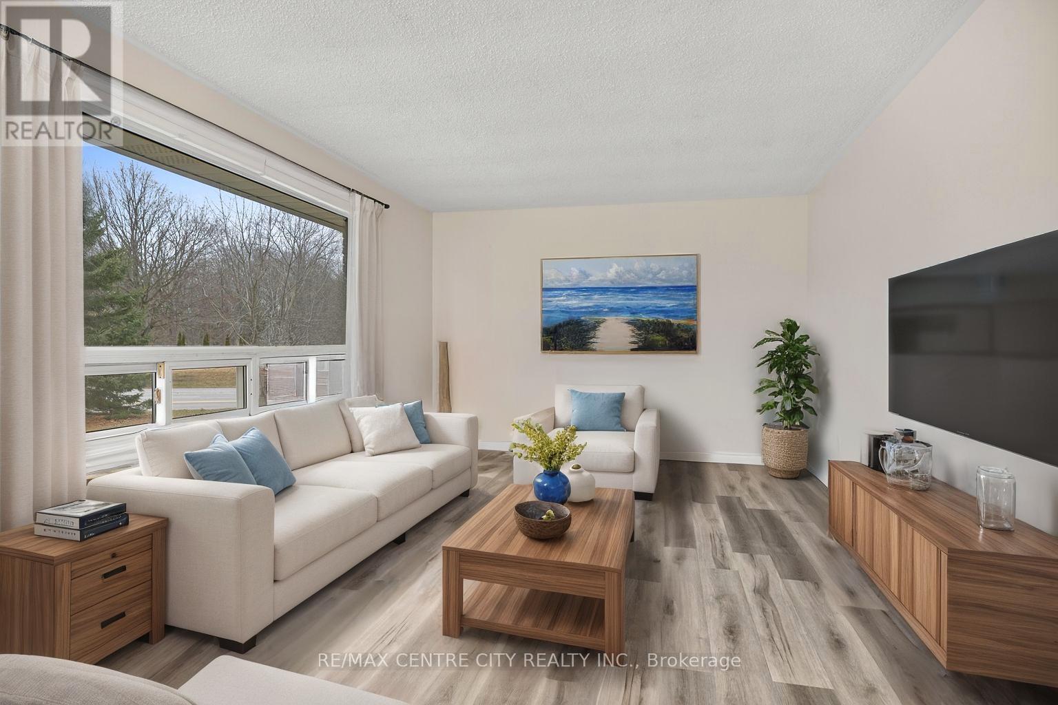 42606 Johnathon Street, Central Elgin, Ontario  N0L 2L0 - Photo 15 - X12694328