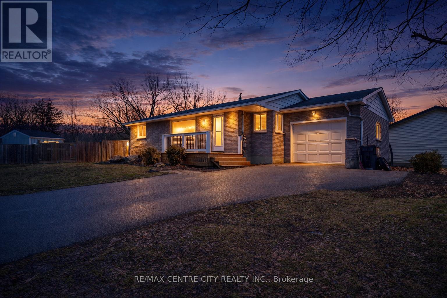 42606 Johnathon Street, Central Elgin, Ontario  N0L 2L0 - Photo 5 - X12694328