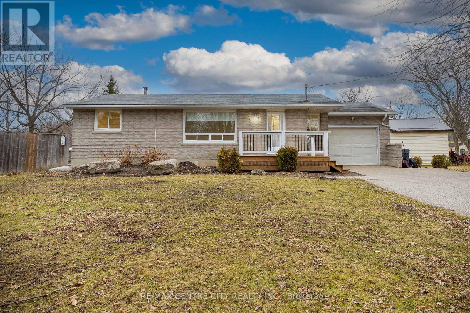 42606 Johnathon Street, Central Elgin, Ontario  N0L 2L0 - Photo 6 - X12694328