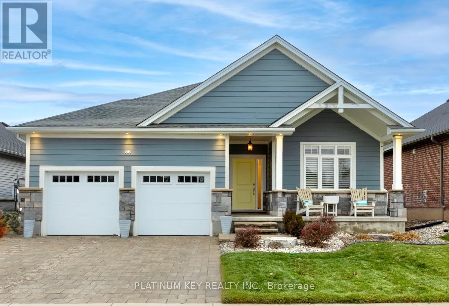 88 Collins Way, Strathroy-Caradoc, Ontario  N7G 0G2 - Photo 1 - X12694428