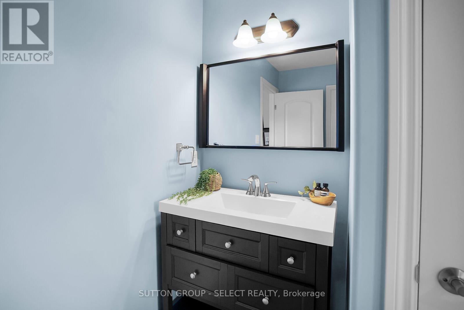 43 - 777 Apricot Drive, London South, Ontario  N6K 5B3 - Photo 30 - X12694442