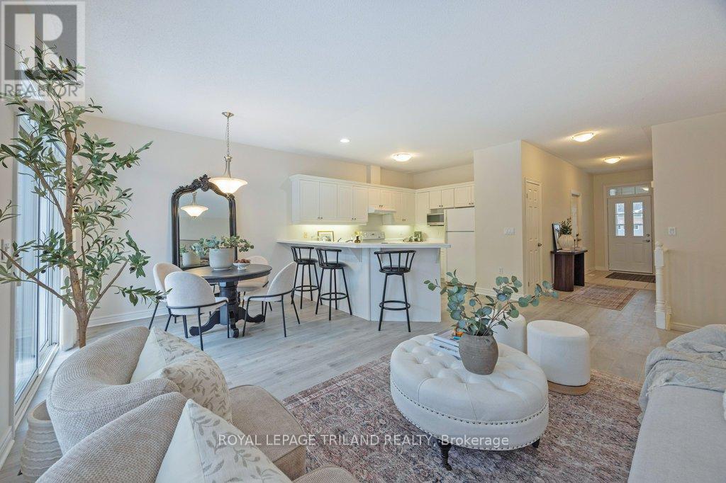 112 - 2025 Meadowgate Boulevard, London South, Ontario  N6M 1K9 - Photo 8 - X12694508