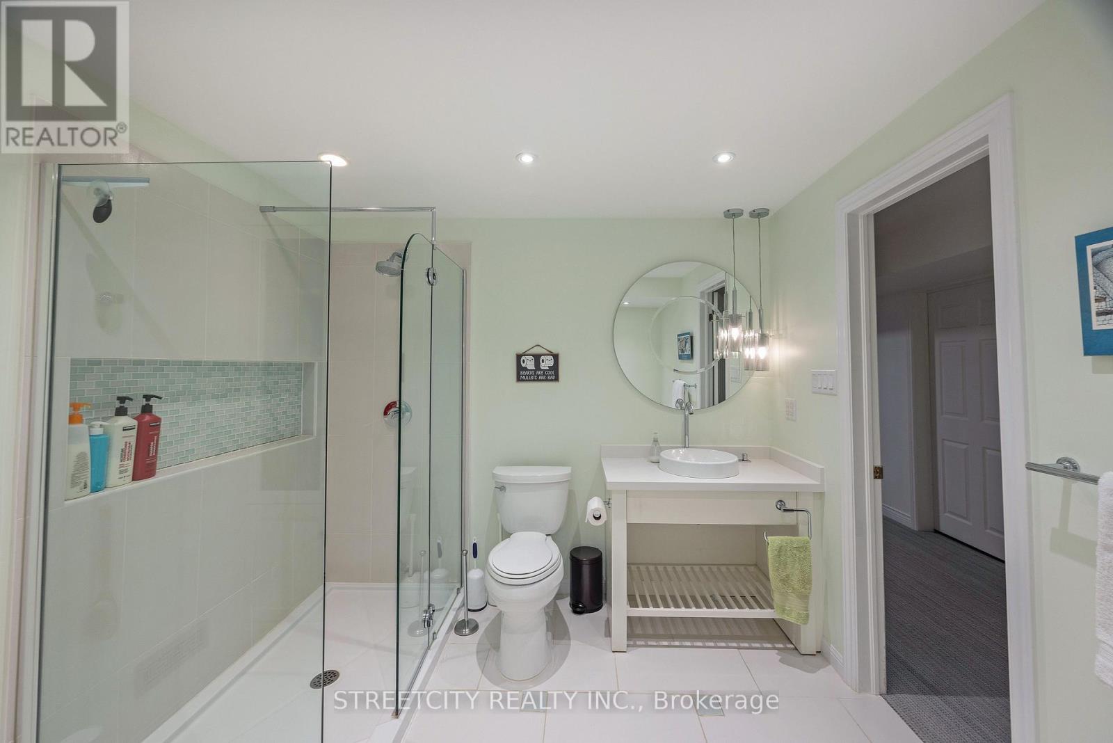 46 Foxborough Grove, London South, Ontario  N6K 4A8 - Photo 39 - X12694654