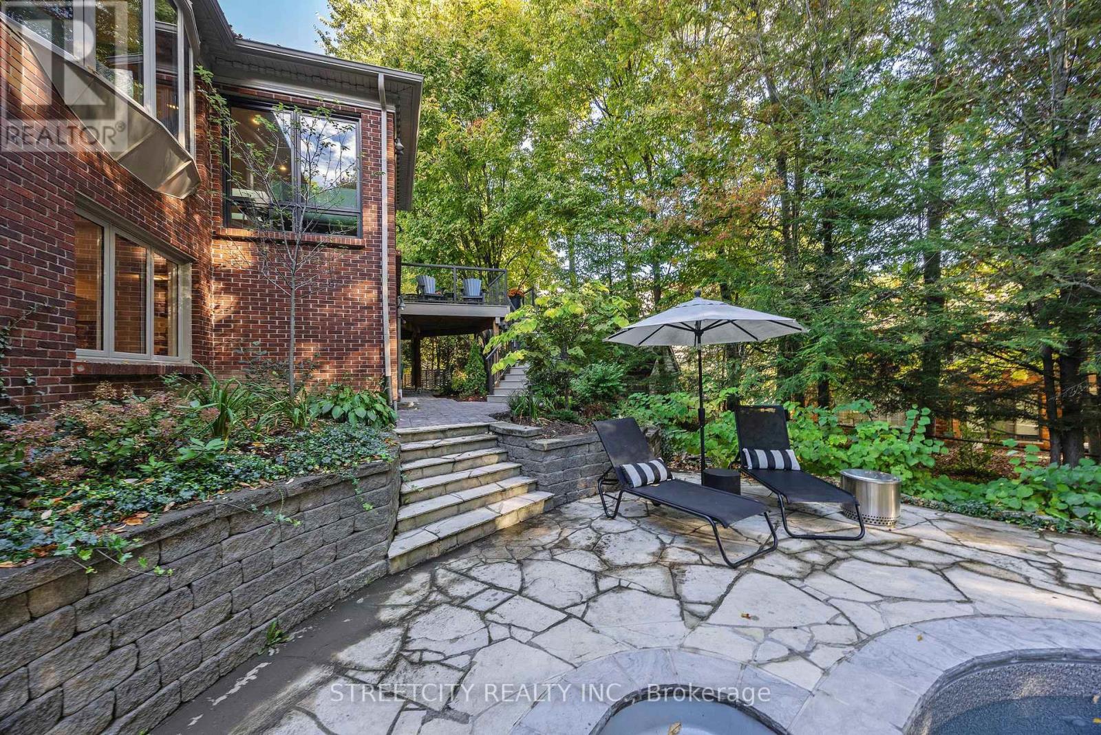 46 Foxborough Grove, London South, Ontario  N6K 4A8 - Photo 46 - X12694654