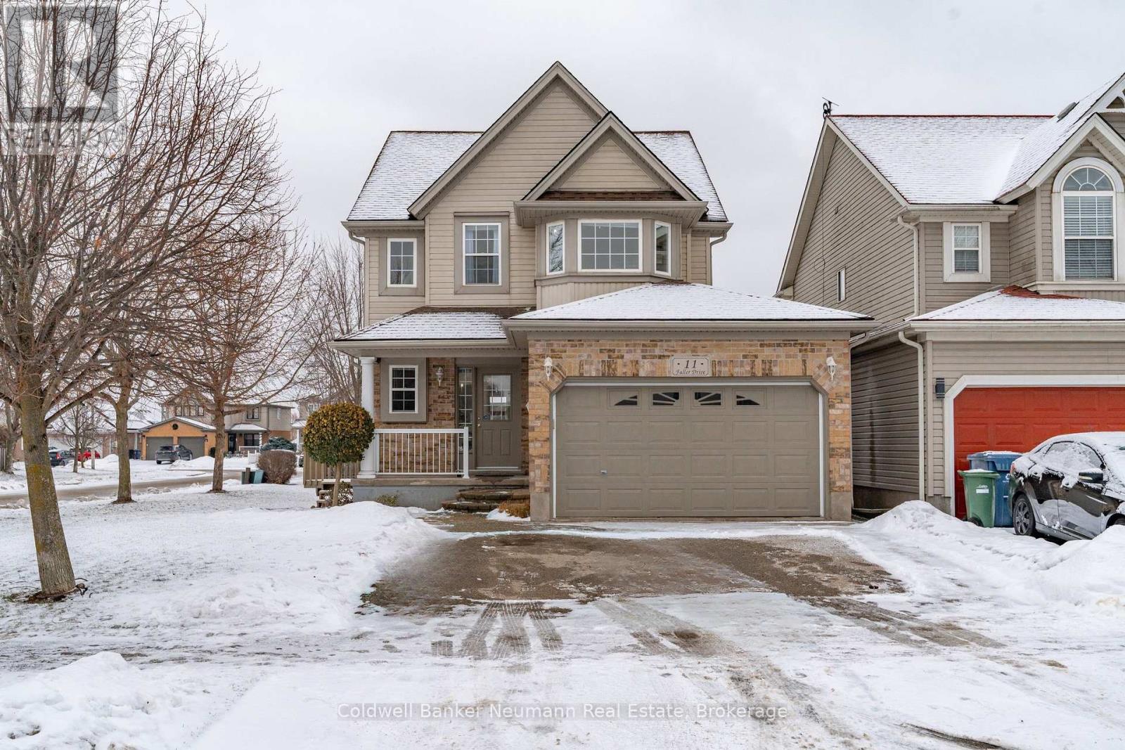 11 FULLER DRIVE, Guelph, Ontario