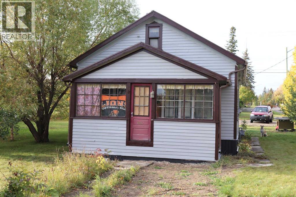 4702 4 Avenue, Edson, Alberta