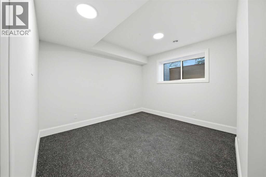 703 35 Street Nw, Calgary, Alberta  T2N 2Z6 - Photo 40 - A2254598