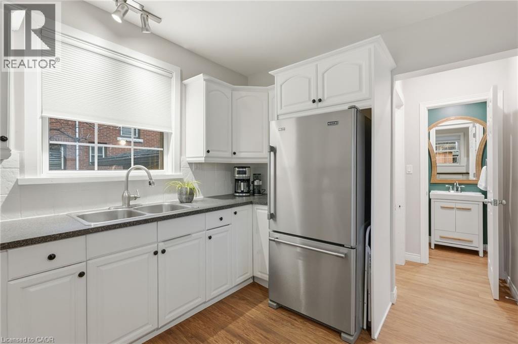 232 Mountain Park Avenue, Hamilton, Ontario  L8V 1A3 - Photo 19 - 40798309