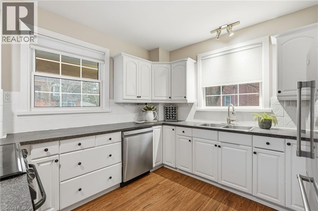 232 Mountain Park Avenue, Hamilton, Ontario  L8V 1A3 - Photo 18 - 40798309