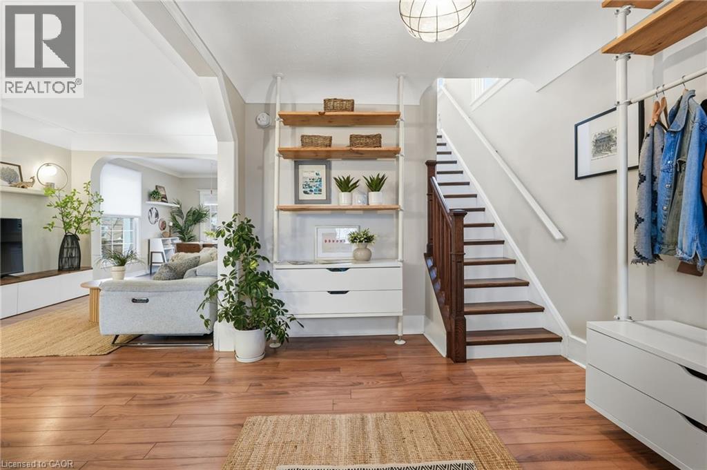 232 Mountain Park Avenue, Hamilton, Ontario  L8V 1A3 - Photo 10 - 40798309