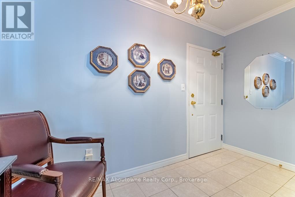 1201 - 5080 Pinedale Avenue, Burlington, Ontario  L7L 5V7 - Photo 6 - W12694112