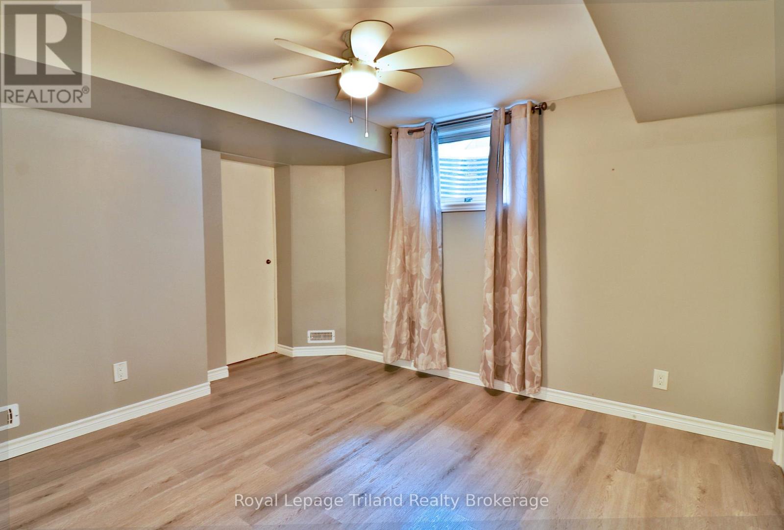 C - 93 Winniett Street, Woodstock, Ontario  N4S 5Z6 - Photo 5 - X12694226