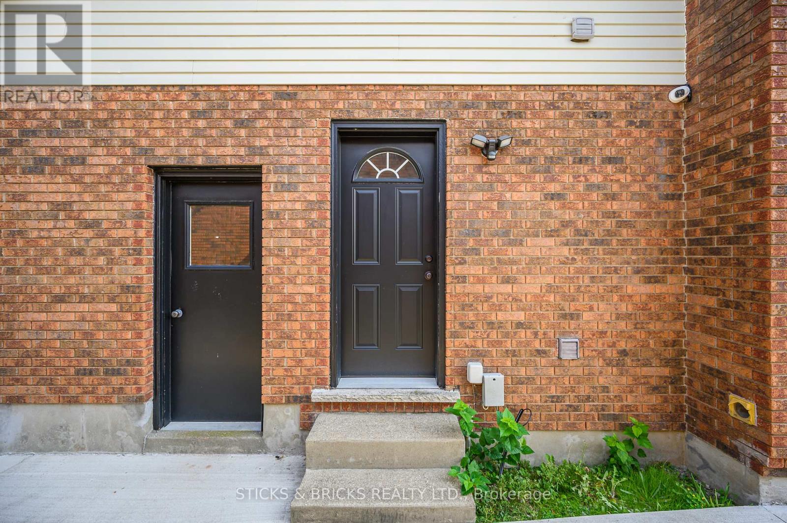 7102 Burbank Crescent, Niagara Falls, Ontario  L2J 4E7 - Photo 40 - X12694478