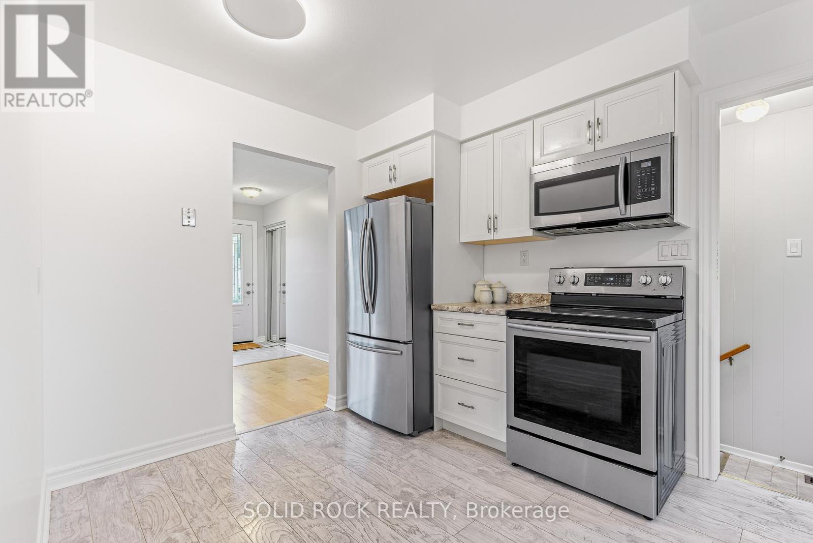 1301 Alwington Street, Brockville, Ontario  K6V 6A5 - Photo 12 - X12694260