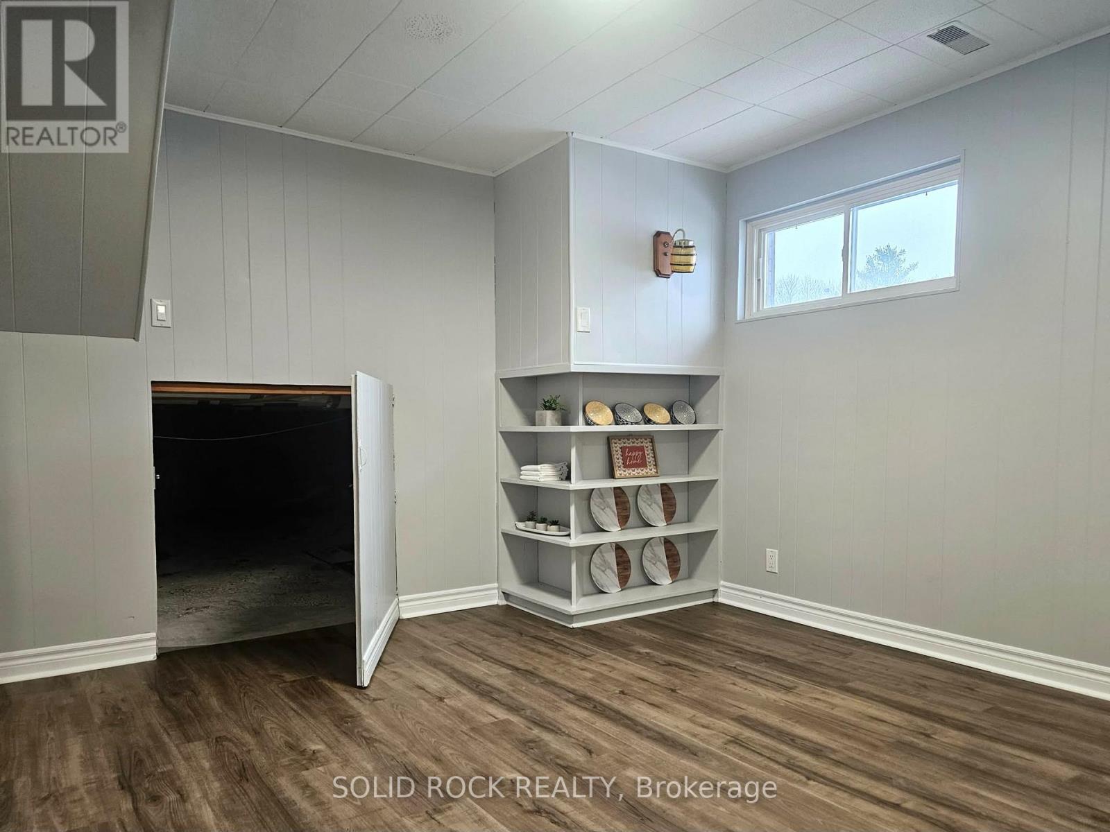 1301 Alwington Street, Brockville, Ontario  K6V 6A5 - Photo 31 - X12694260