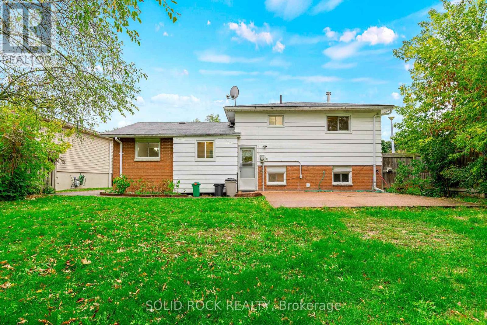 1301 Alwington Street, Brockville, Ontario  K6V 6A5 - Photo 32 - X12694260