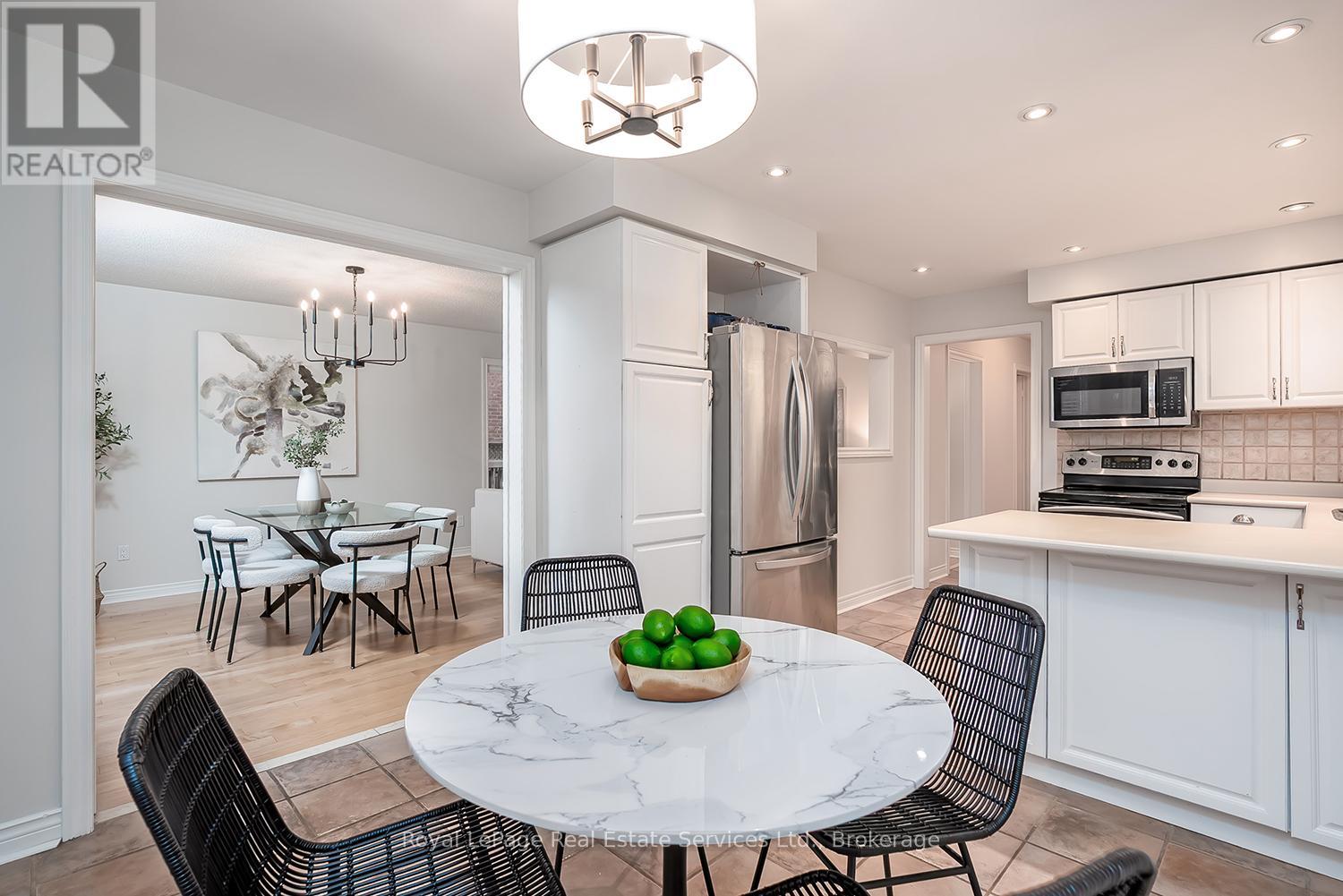 2620 Andover Road, Oakville, Ontario  L6H 6C4 - Photo 11 - W12694588