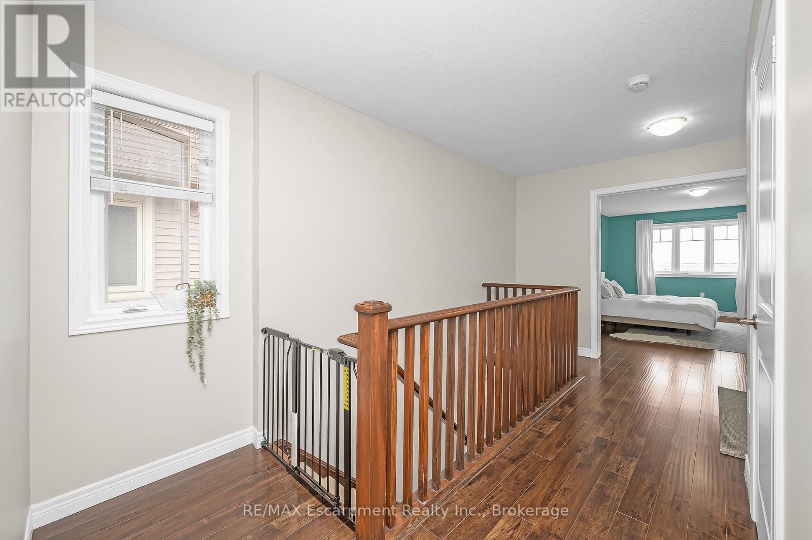 21 - 8 Lakelawn Road, Grimsby, Ontario  L3M 0G1 - Photo 17 - X12694426