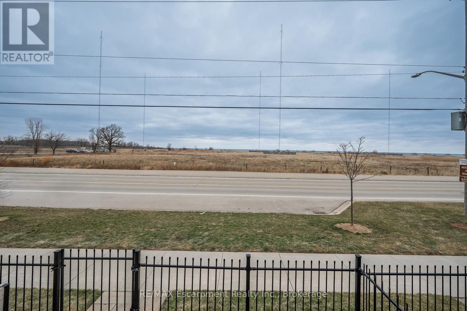 21 - 8 Lakelawn Road, Grimsby, Ontario  L3M 0G1 - Photo 34 - X12694426