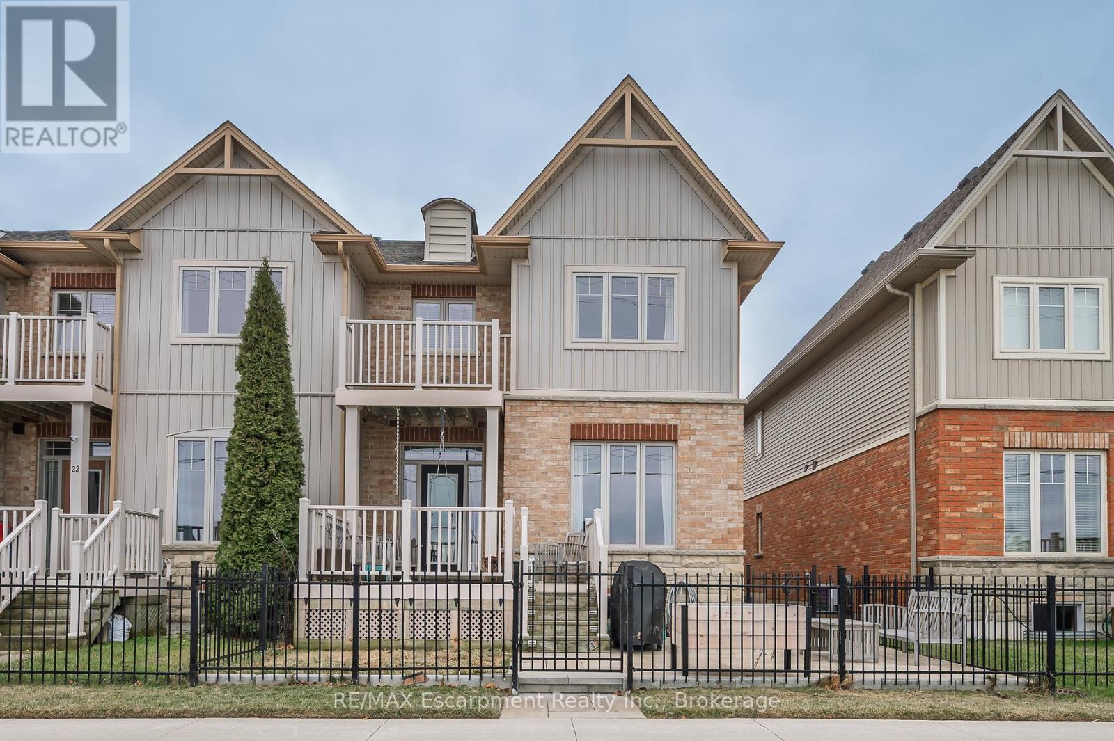 21 - 8 Lakelawn Road, Grimsby, Ontario  L3M 0G1 - Photo 35 - X12694426