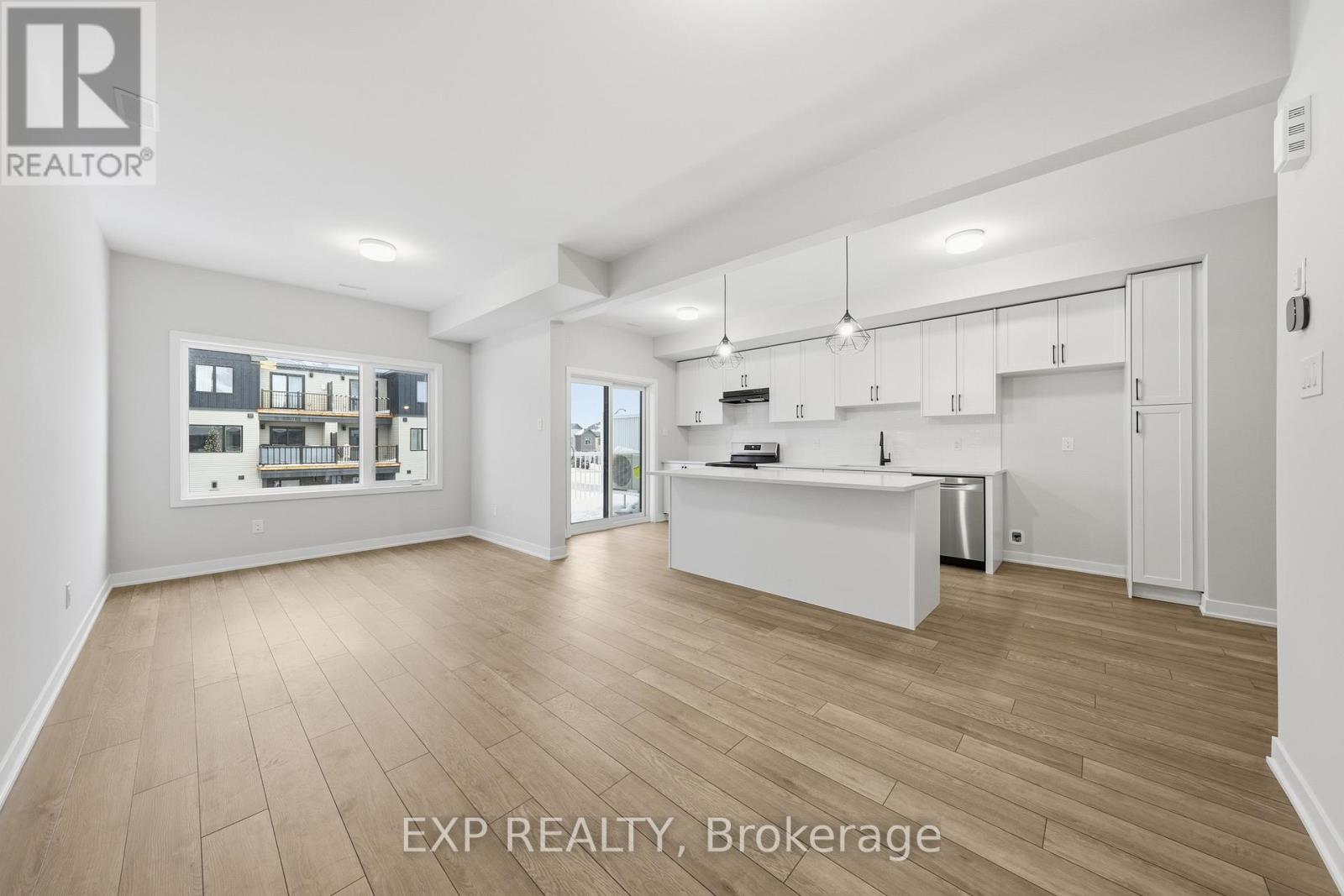 605 Bee Pollen Way, Ottawa, Ontario  K2W 0N9 - Photo 12 - X12686608