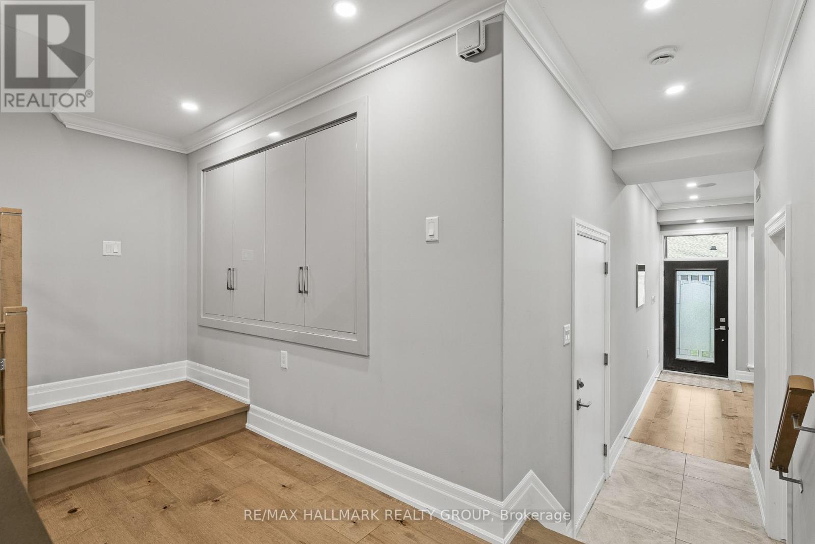 217 Belford Crescent, Ottawa, Ontario  K1Z 7A9 - Photo 6 - X12694354