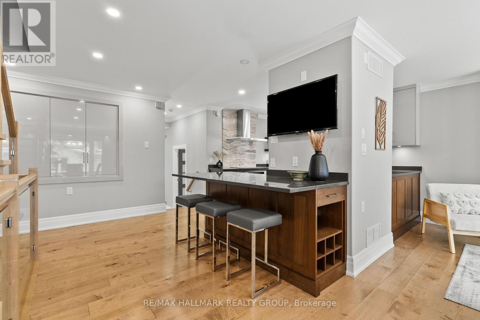 217 Belford Crescent, Ottawa, Ontario  K1Z 7A9 - Photo 9 - X12694354