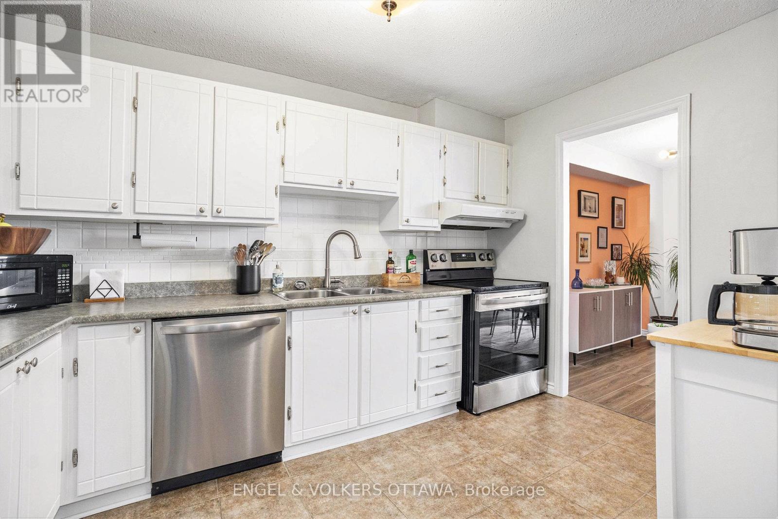 2113 - 665 Bathgate Drive, Ottawa, Ontario  K1K 3Y4 - Photo 14 - X12694360