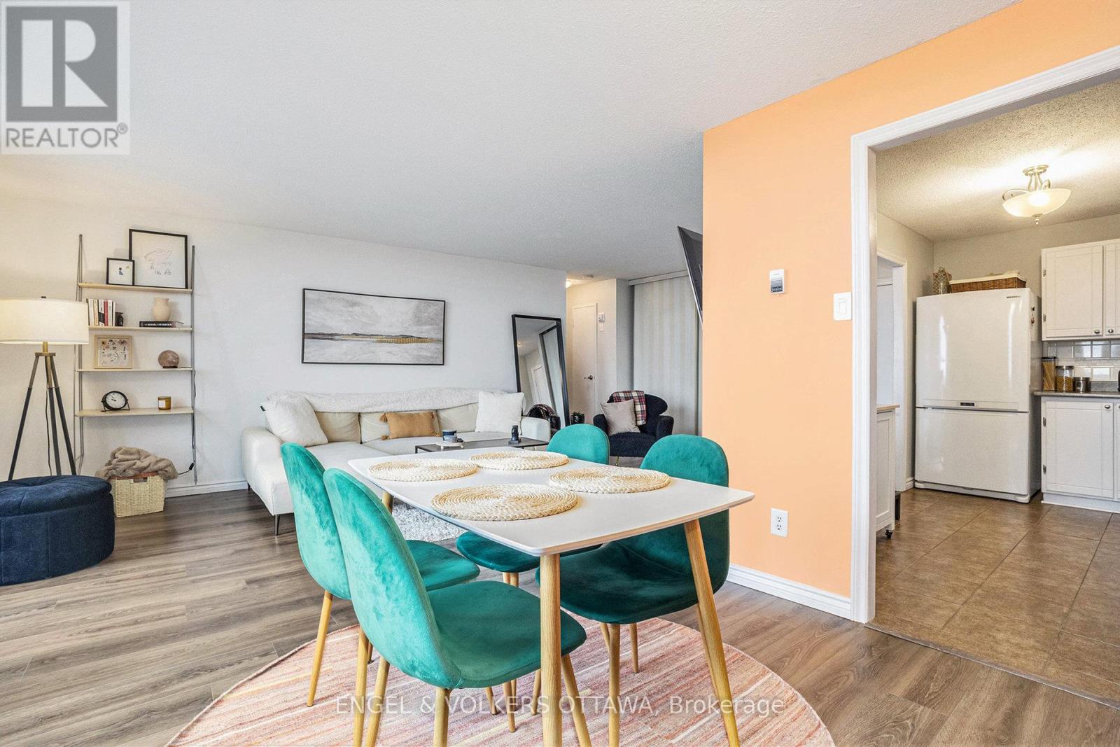 2113 - 665 Bathgate Drive, Ottawa, Ontario  K1K 3Y4 - Photo 8 - X12694360