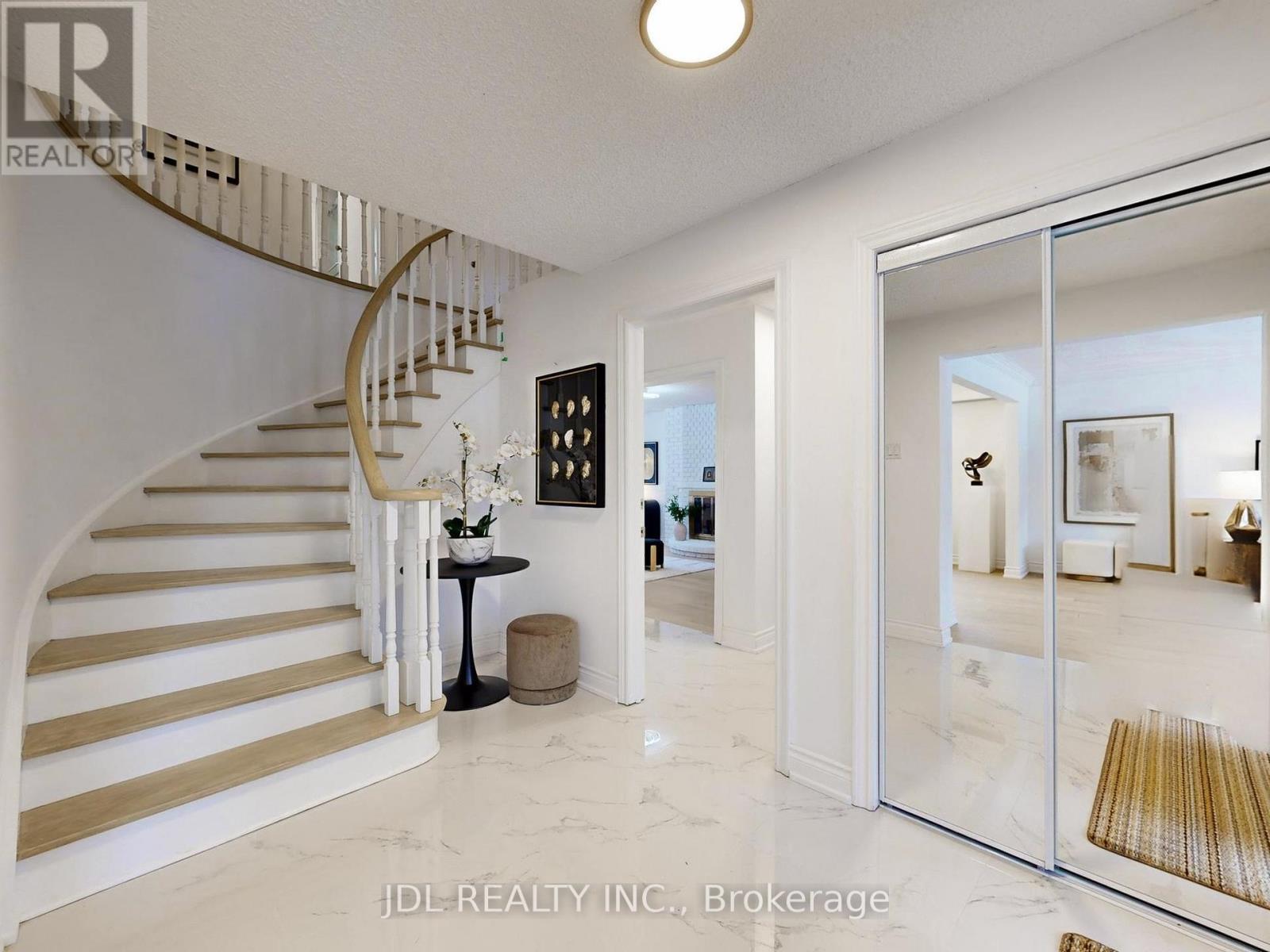 16 Clayland Drive, Toronto, Ontario  M3A 2A4 - Photo 9 - C12656026