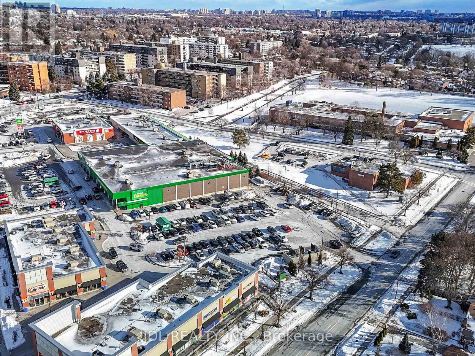 16 Clayland Drive, Toronto, Ontario  M3A 2A4 - Photo 6 - C12656026