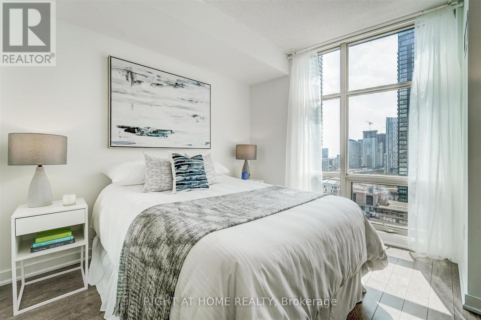 2001 - 10 Navy Wharf Court, Toronto, Ontario  M5V 3V2 - Photo 20 - C12694030