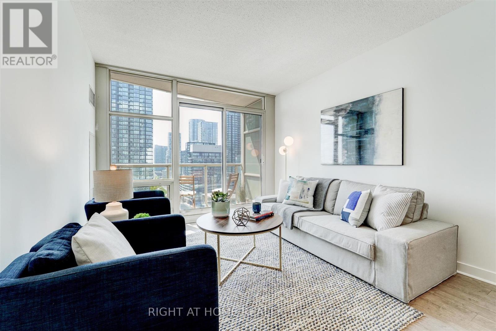 2001 - 10 Navy Wharf Court, Toronto, Ontario  M5V 3V2 - Photo 6 - C12694030