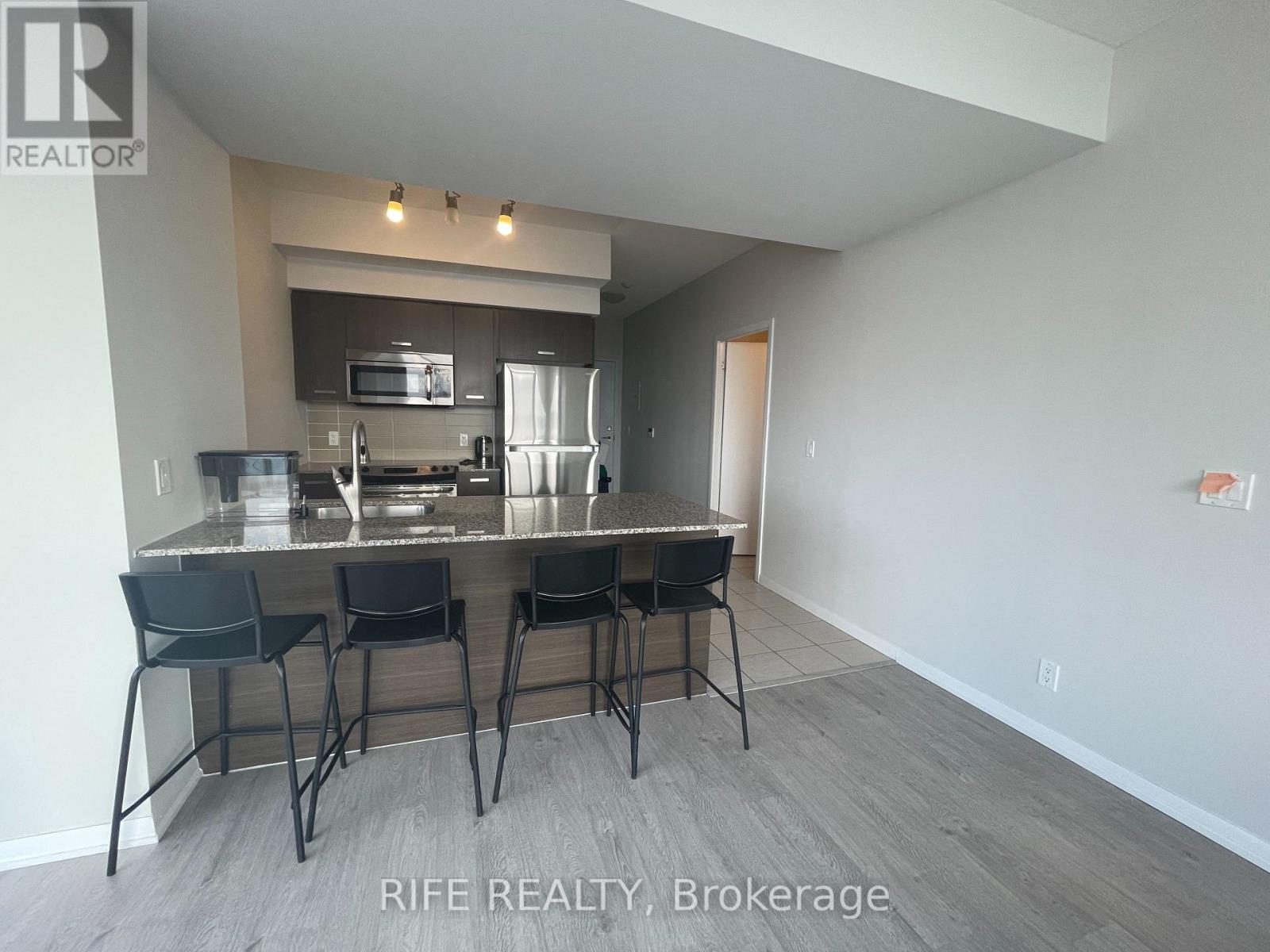 2903 - 832 Bay Street, Toronto, Ontario  M5S 1Z6 - Photo 4 - C12694058