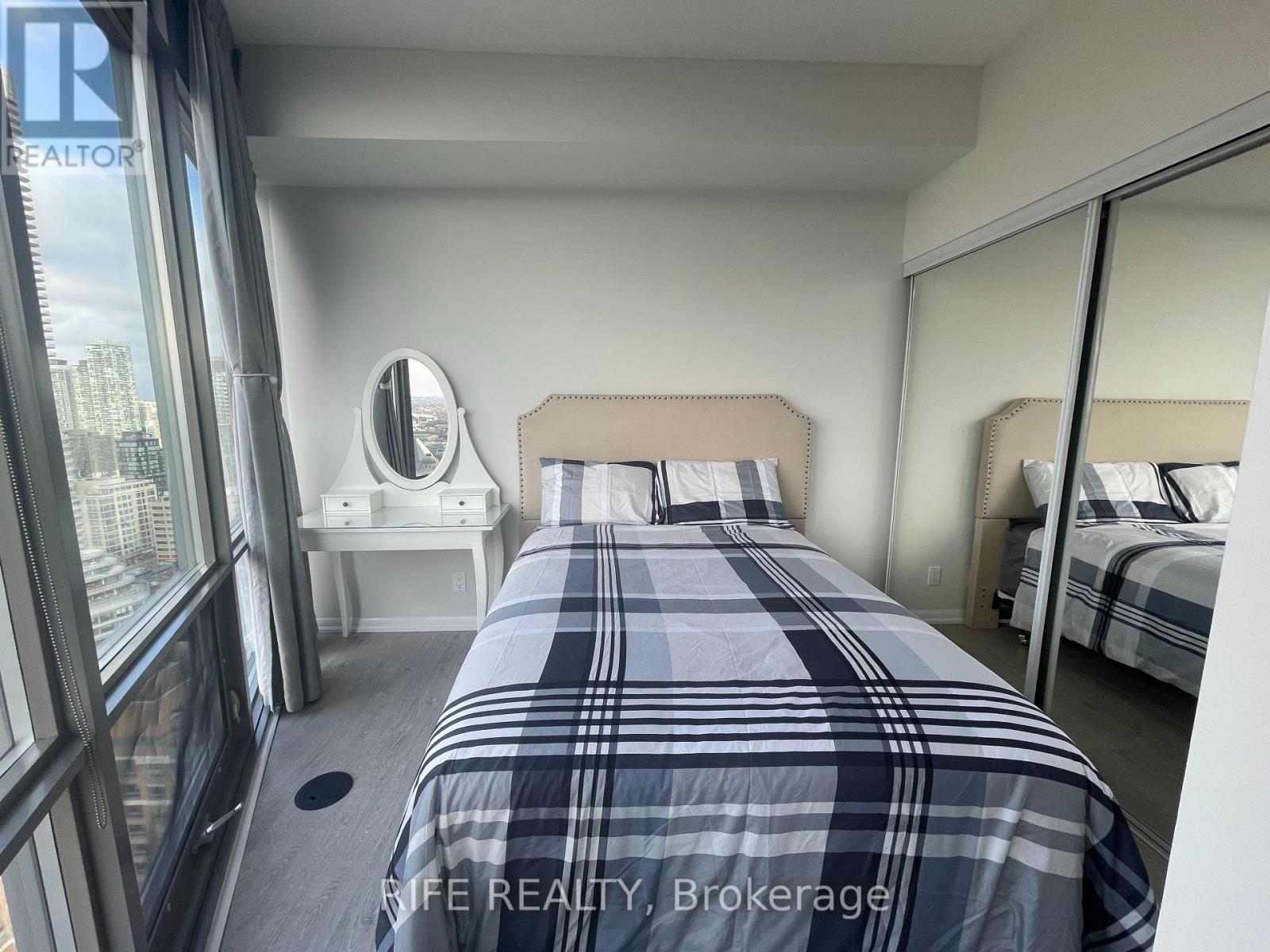 2903 - 832 Bay Street, Toronto, Ontario  M5S 1Z6 - Photo 7 - C12694058