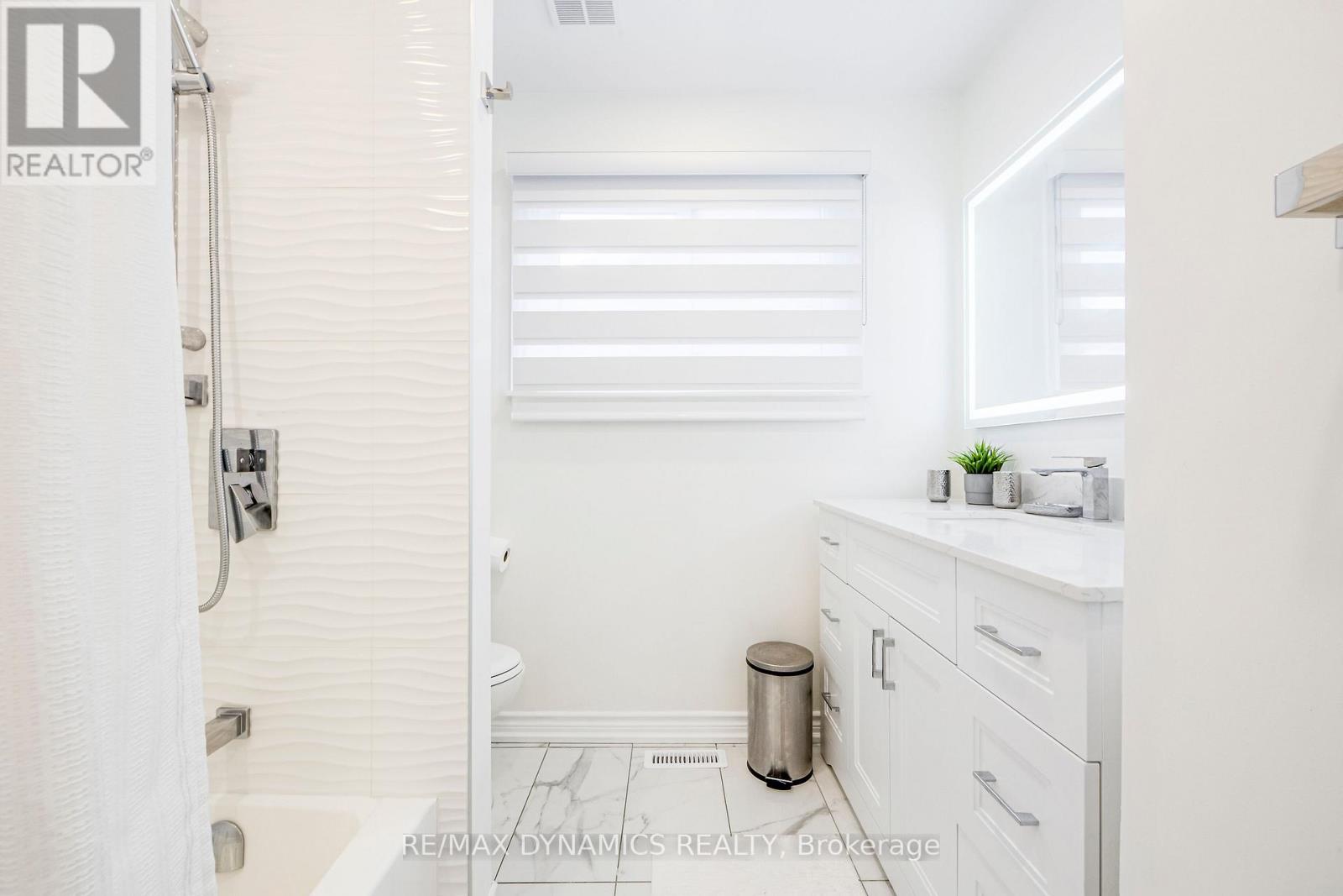 267 Hidden Trail, Toronto, Ontario  M2R 3S7 - Photo 39 - C12694082