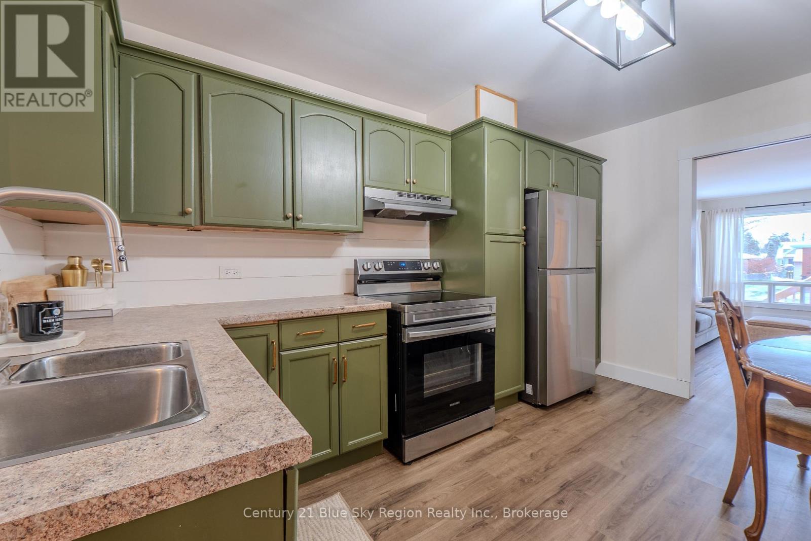 140 Greenwood Avenue, North Bay (West End), Ontario  P1B 5E9 - Photo 7 - X12694630