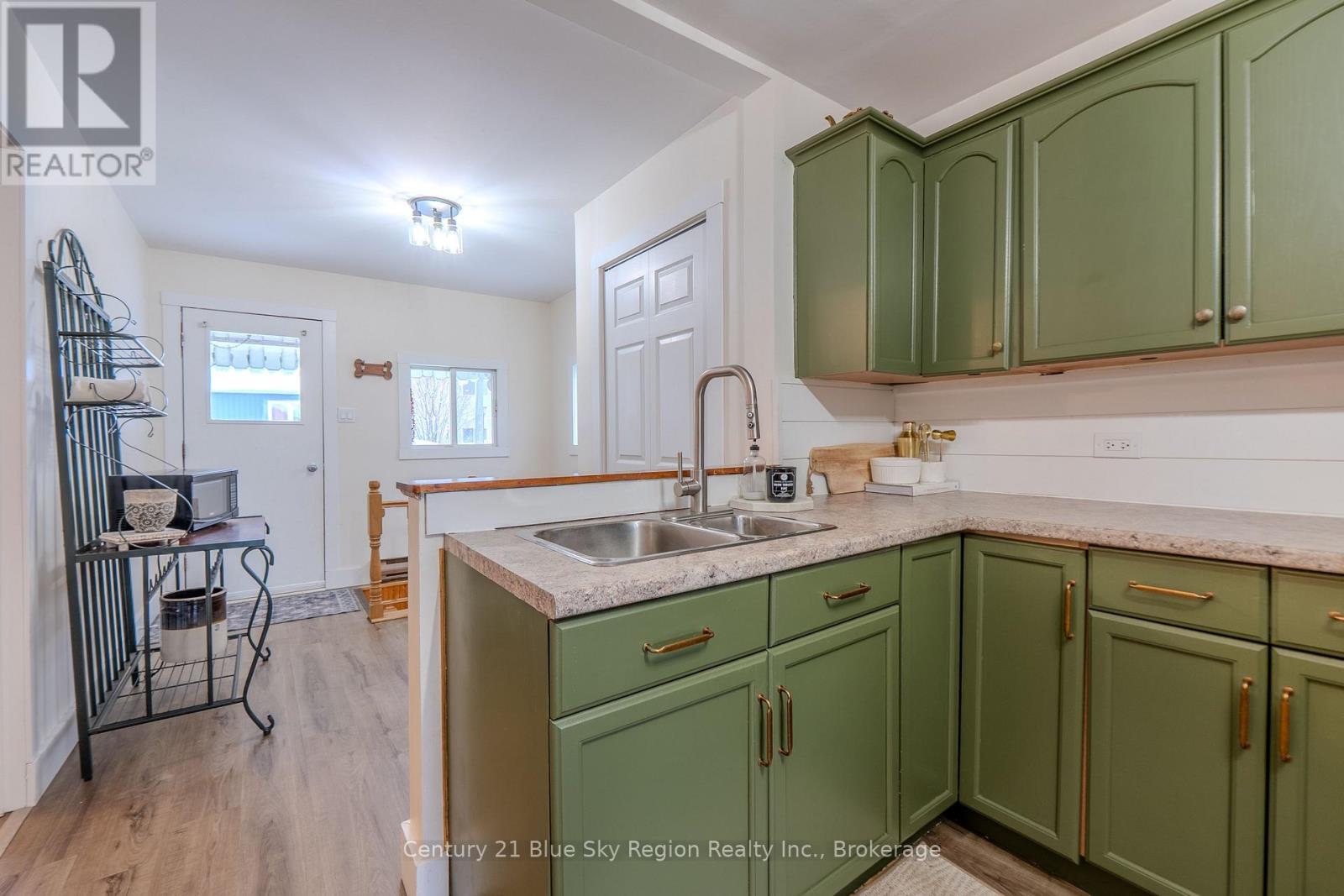 140 Greenwood Avenue, North Bay (West End), Ontario  P1B 5E9 - Photo 9 - X12694630