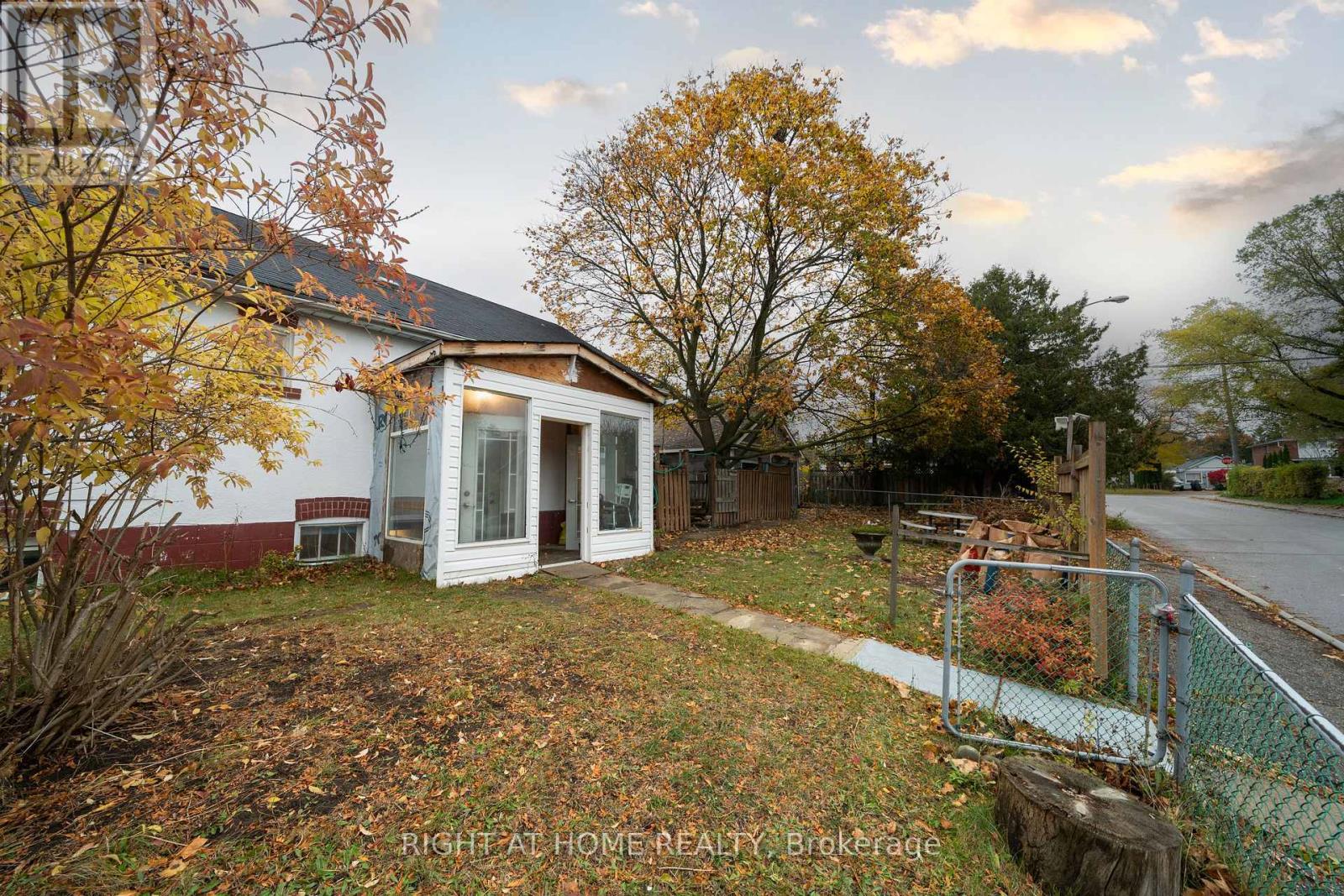 41 Bexhill Avenue, Toronto, Ontario  M1L 3B7 - Photo 33 - E12527524