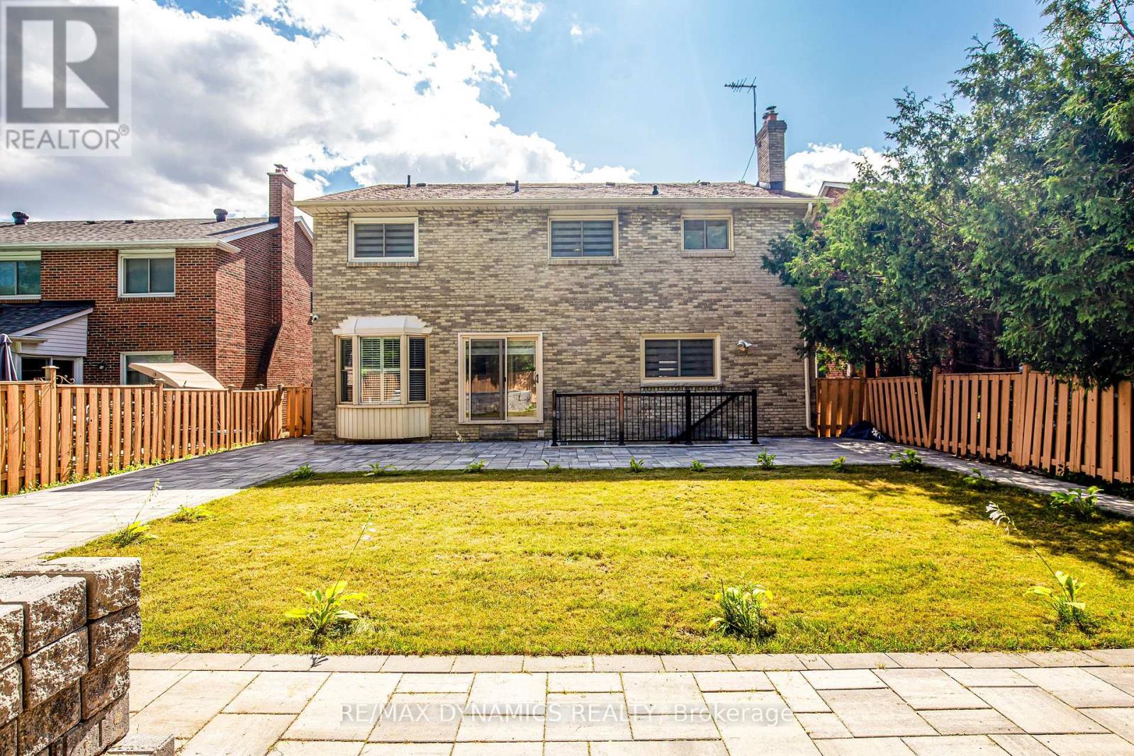 267 Hidden Trail, Toronto, Ontario  M2R 3S7 - Photo 43 - C12694082