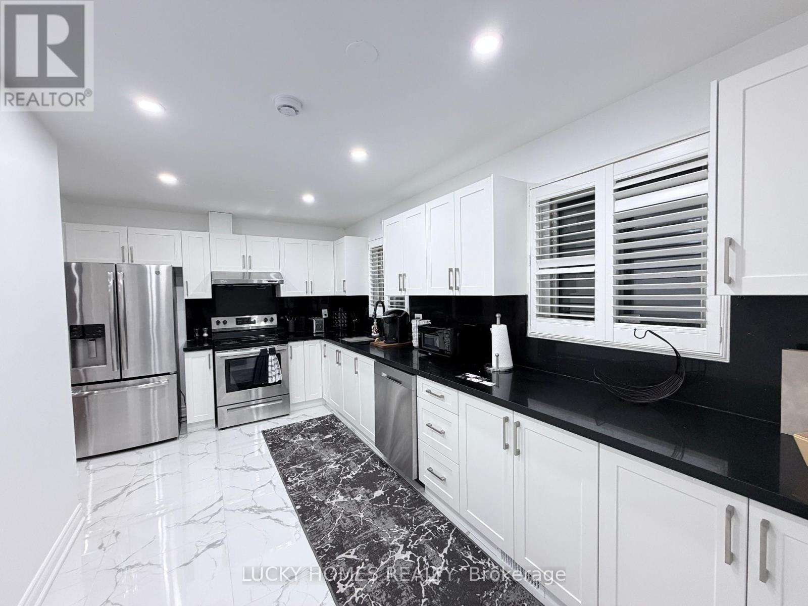 33 Vanstone Court, Clarington, Ontario  L1C 3V6 - Photo 32 - E12684436