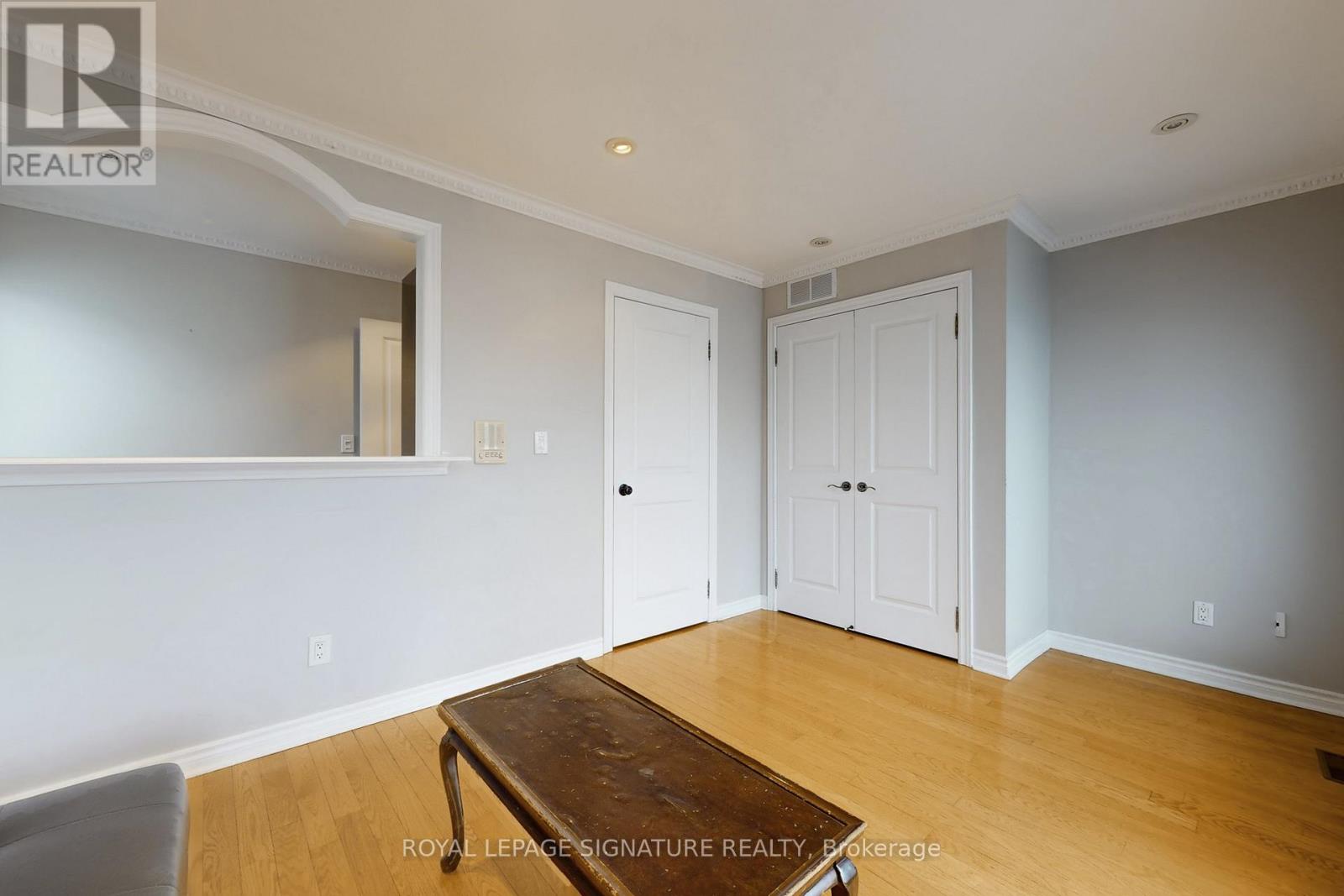 950 Greenwood Avenue, Toronto, Ontario  M4J 4C3 - Photo 21 - E12694048