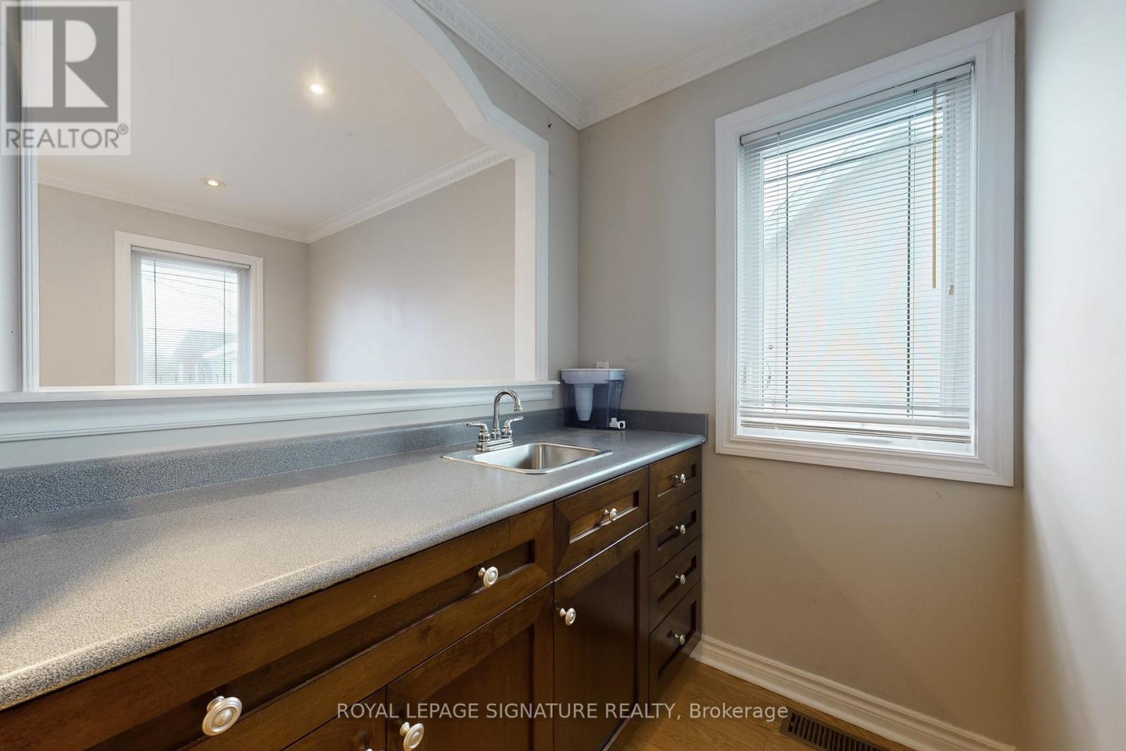 950 Greenwood Avenue, Toronto, Ontario  M4J 4C3 - Photo 29 - E12694048