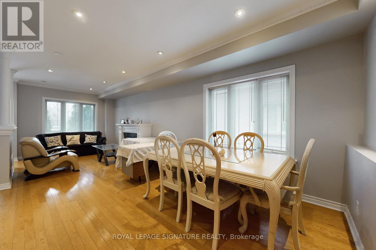 950 Greenwood Avenue, Toronto, Ontario  M4J 4C3 - Photo 7 - E12694048