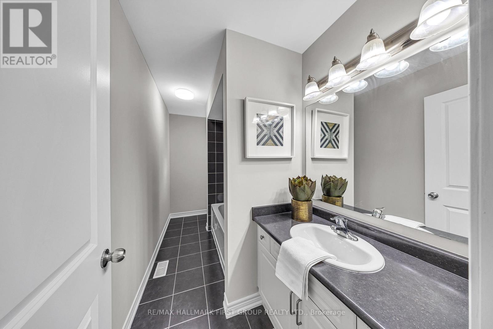 111 Fred Jackman Avenue, Clarington, Ontario  L1C 0T4 - Photo 17 - E12694060